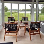 10 Person In Hojslev Lund (Hojslev)