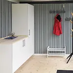 Casa vacanze 10 Person In Hojslev *