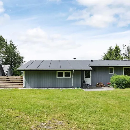 10 Person In Hojslev Casa vacanze Lund (Hojslev)