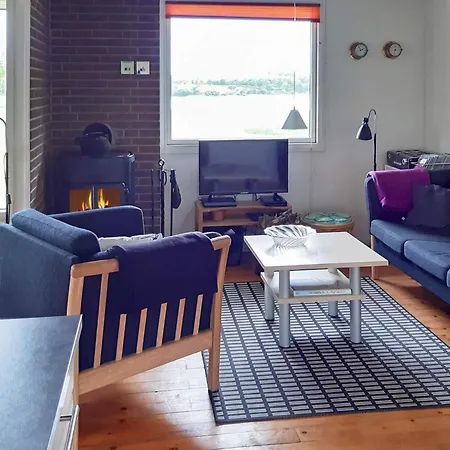 10 Person In Hojslev Semesterbostad *