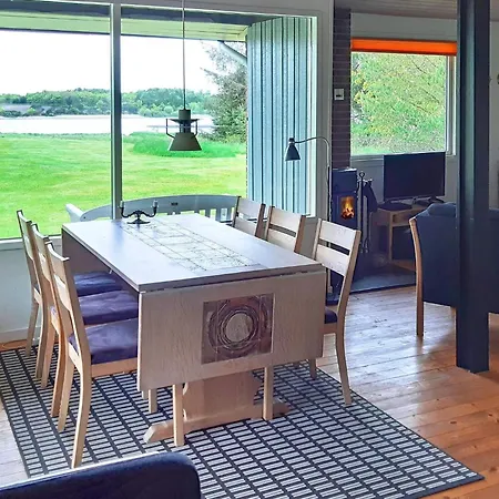 10 Person In Hojslev * Lund (Hojslev)