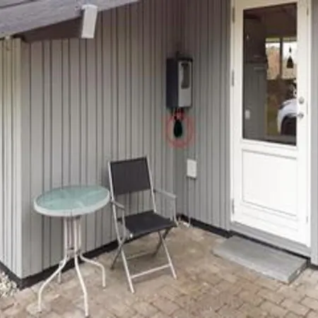 10 Person In Hojslev * Lund (Hojslev)